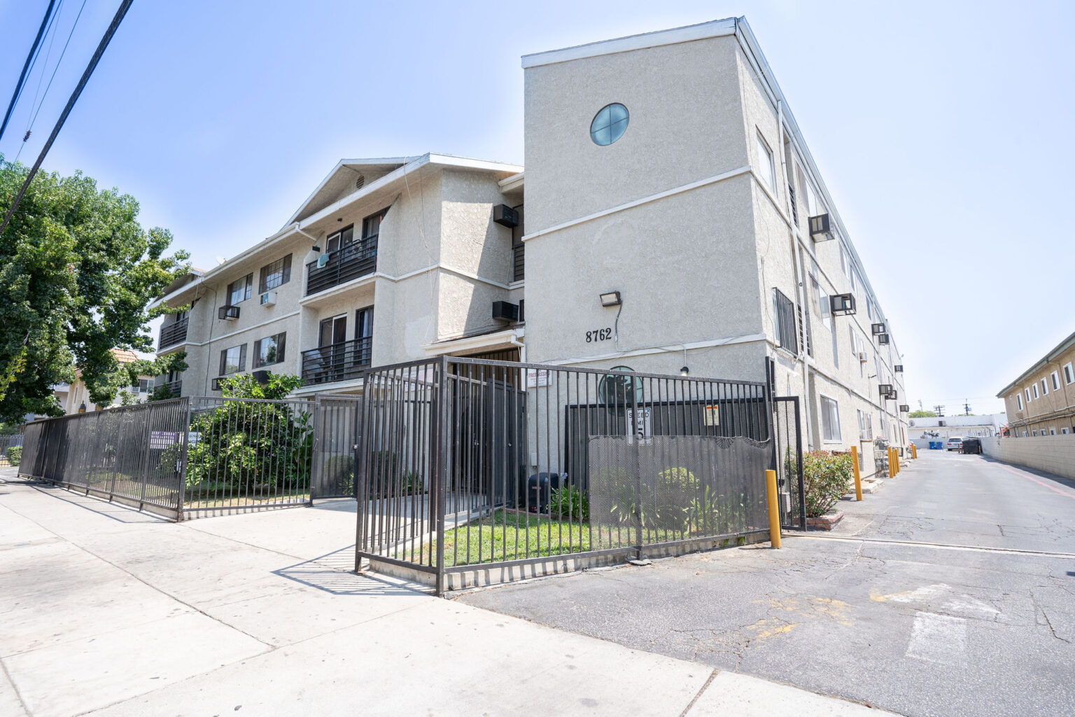 Valley Apartments Find an Apartment in San Fernando Valley